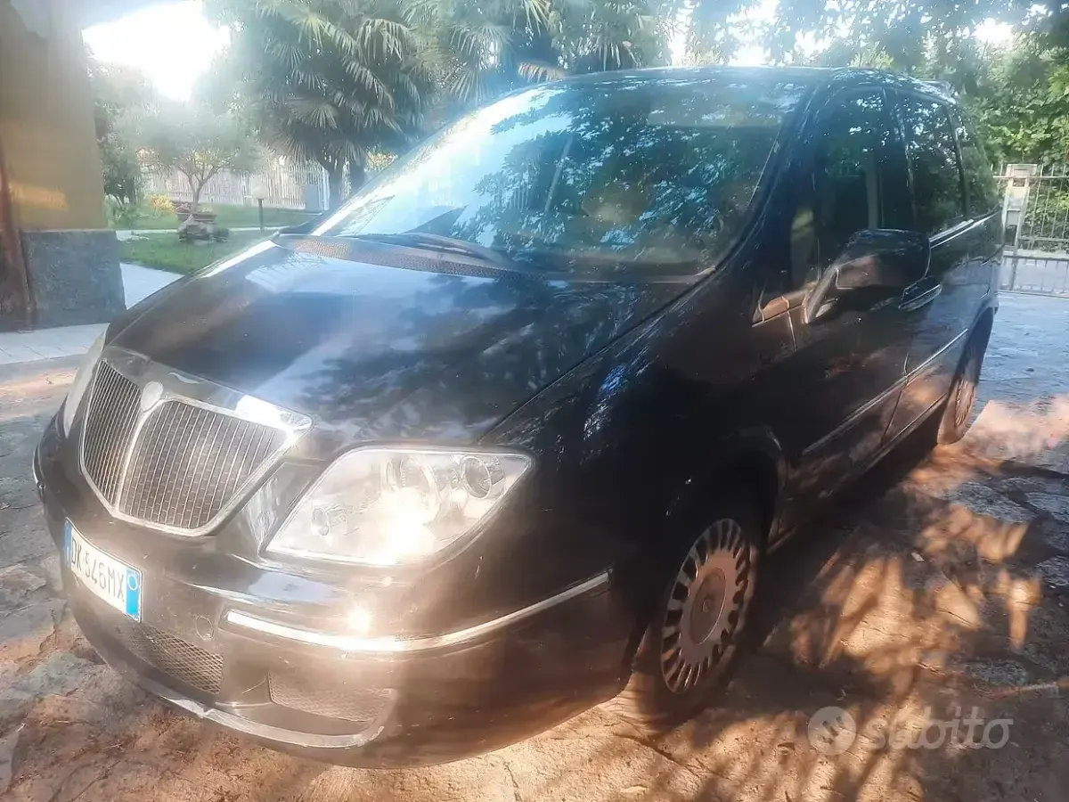 Usata Lancia Phedra 136 CV (100 kW) 2007 Nero Monovolume