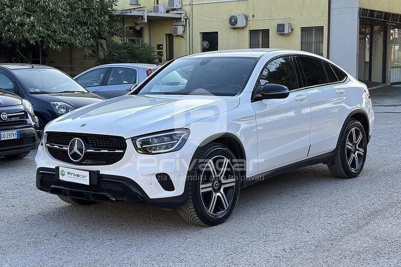 Usata Mercedes GLC220 Premium 194 CV (142 kW) 2020 Nero Coupé