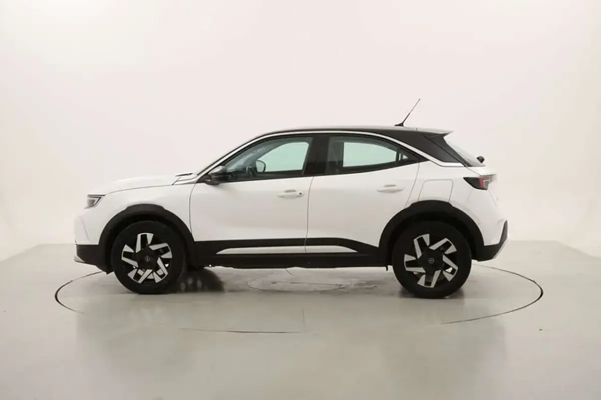 Usata Opel Mokka Elegance 101 CV (74 kW) 2022 Bianco SUV