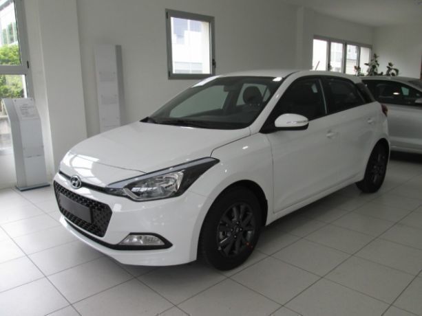 HYUNDAI i20 2ª serie - 1.2 84cv Blackline - Auto In ...