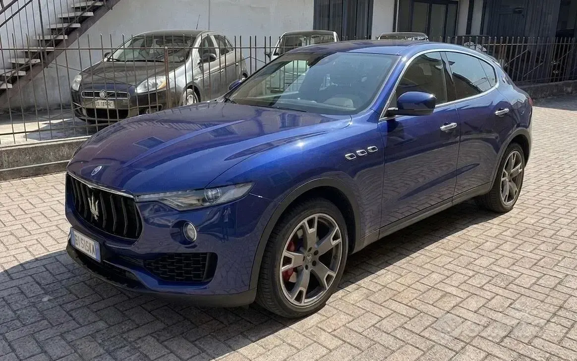 Usata Maserati Levante 275 CV (202 kW) 2018 Bluazzurro SUV