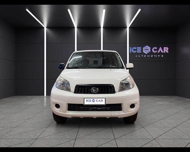 Usata Daihatsu Terios 102 CV (75 kW) 2012 Bianco SUV