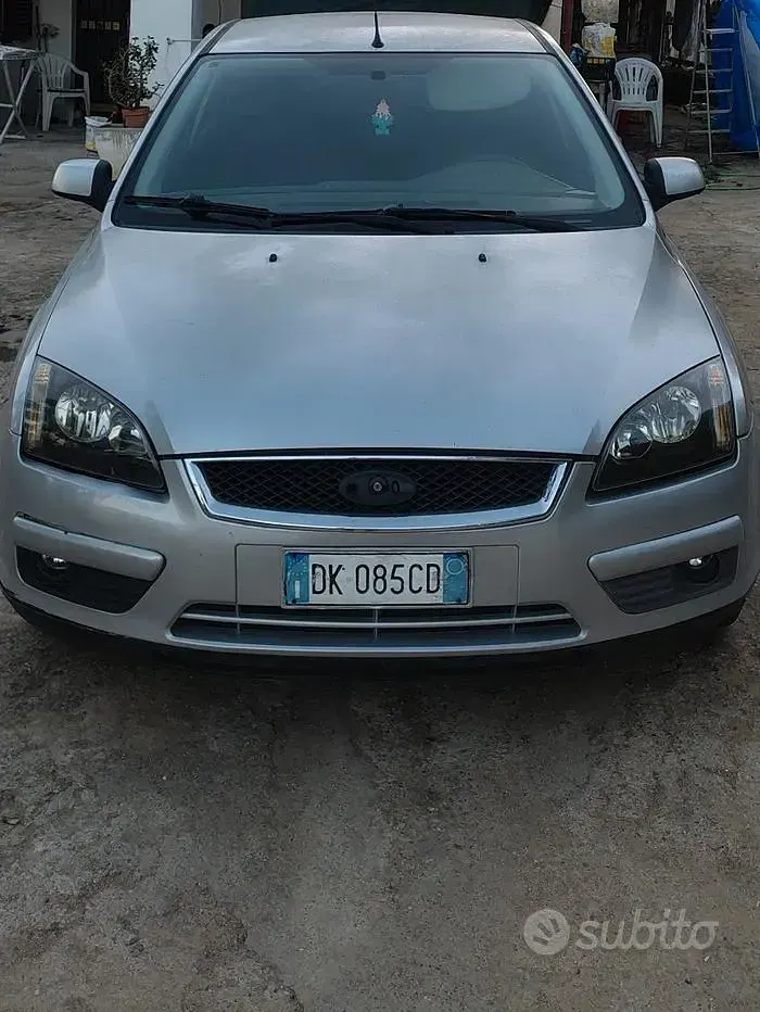 Usata Ford Focus 90 CV (66 kW) 2007 Grigio Berlina