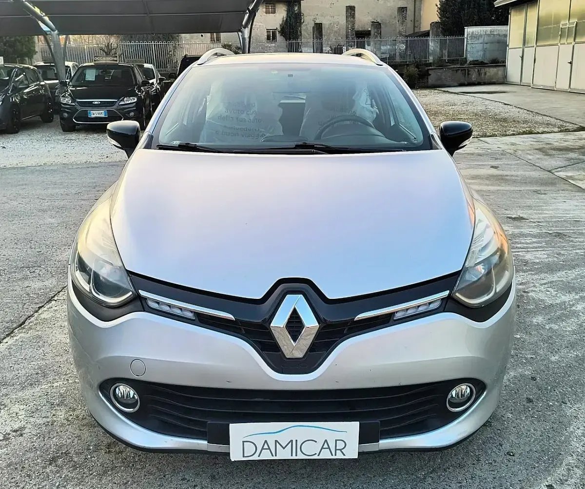 Usata Renault Clio GrandTour 75 CV (55 kW) 2015 Argento Station wagon