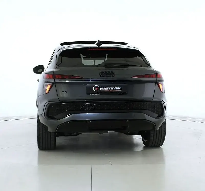 Nuova Audi Q3 Sportback Ambiente 150 CV (110 kW) 2026 Nero SUV