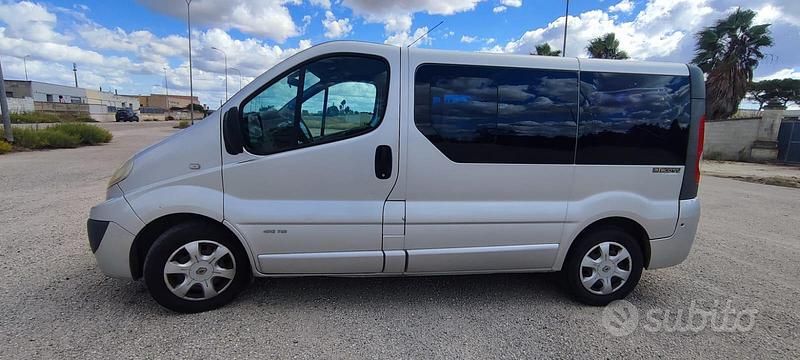 Usata Renault Trafic 115 CV (84 kW) 2007 Monovolume