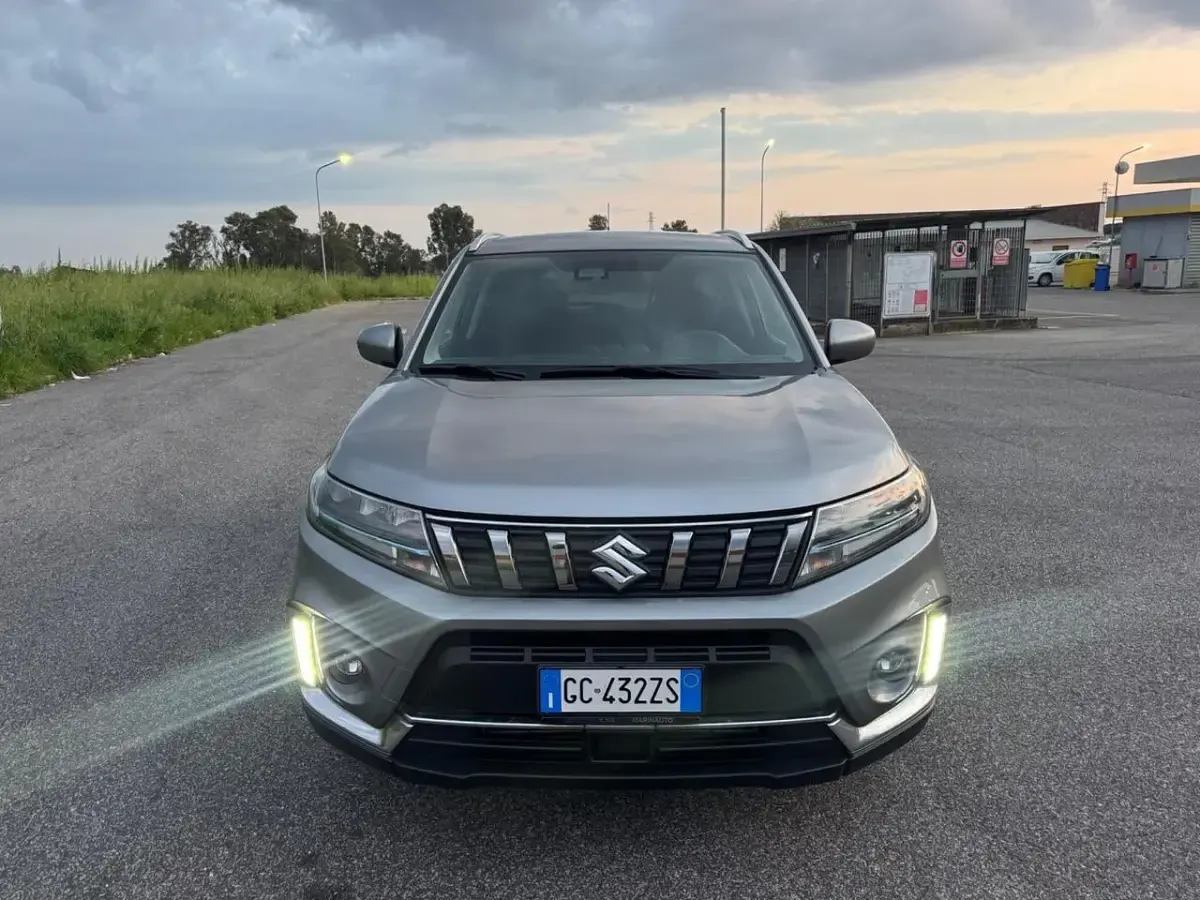 Usata Suzuki Vitara Cool 129 CV (94 kW) 2021 Marrone SUV