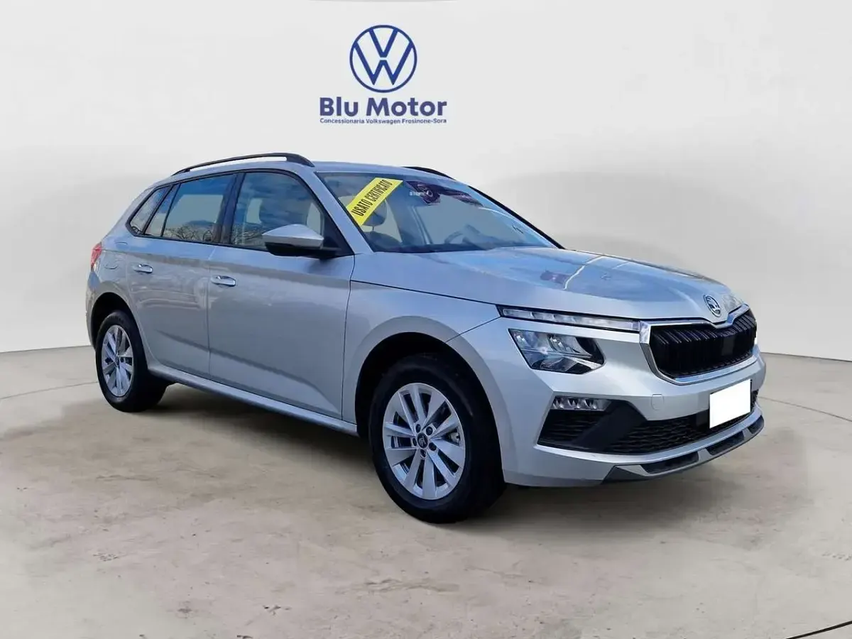 Usata Skoda Kamiq Selection 95 CV (69 kW) 2025 Argento brillante metallizzato SUV
