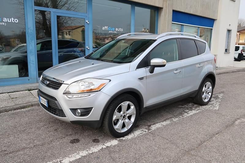Usata Ford Kuga Titanium 163 CV (119 kW) 2012 Argento SUV