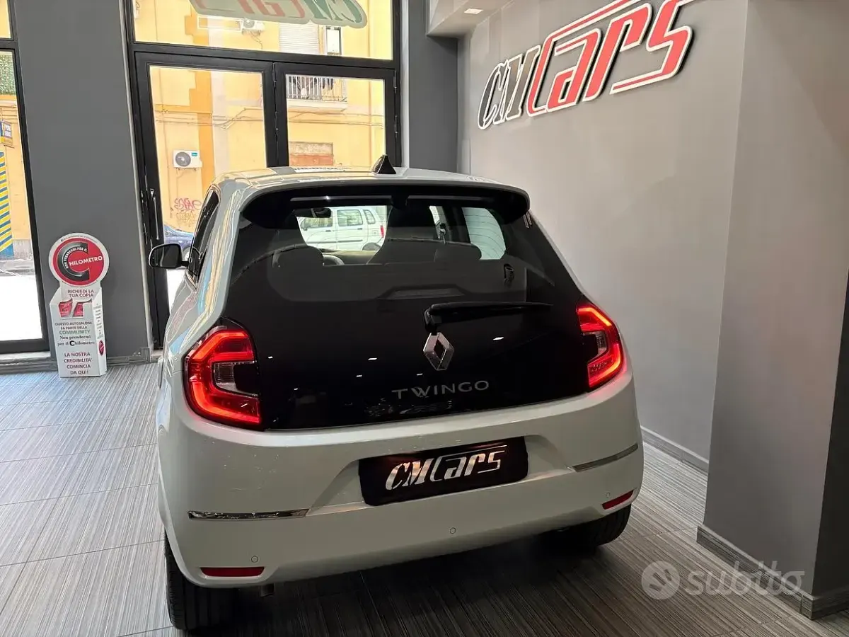 Usata Renault Twingo Intens 65 CV (47 kW) 2021 Bianco Utilitaria