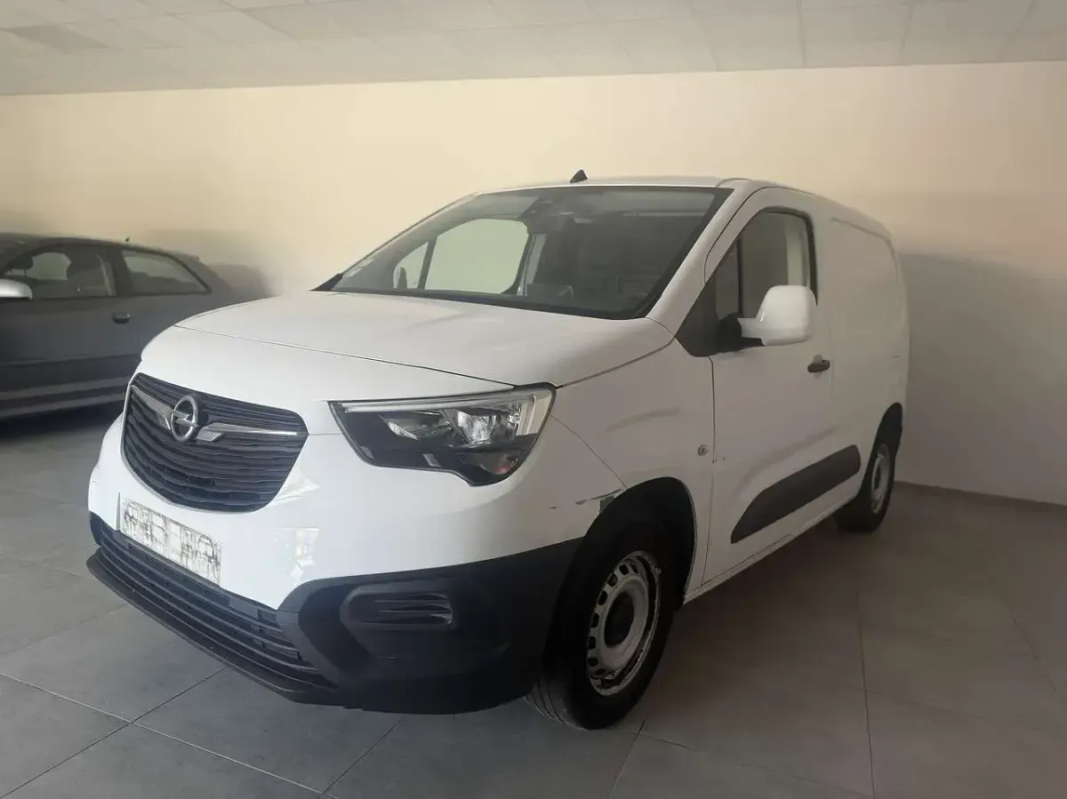 Usata Opel Combo 76 CV (55 kW) 2020 Bianco Monovolume