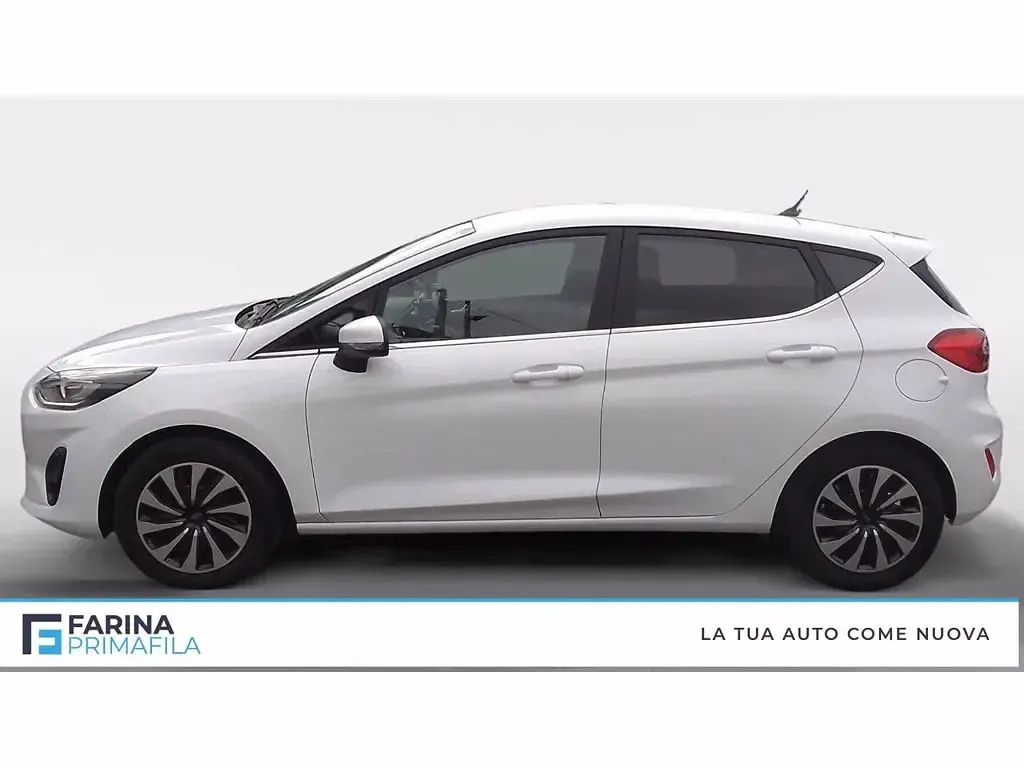 Begagnad Ford Fiesta Titanium 125 HK (91 kW) 2023 Vit Halvkombi