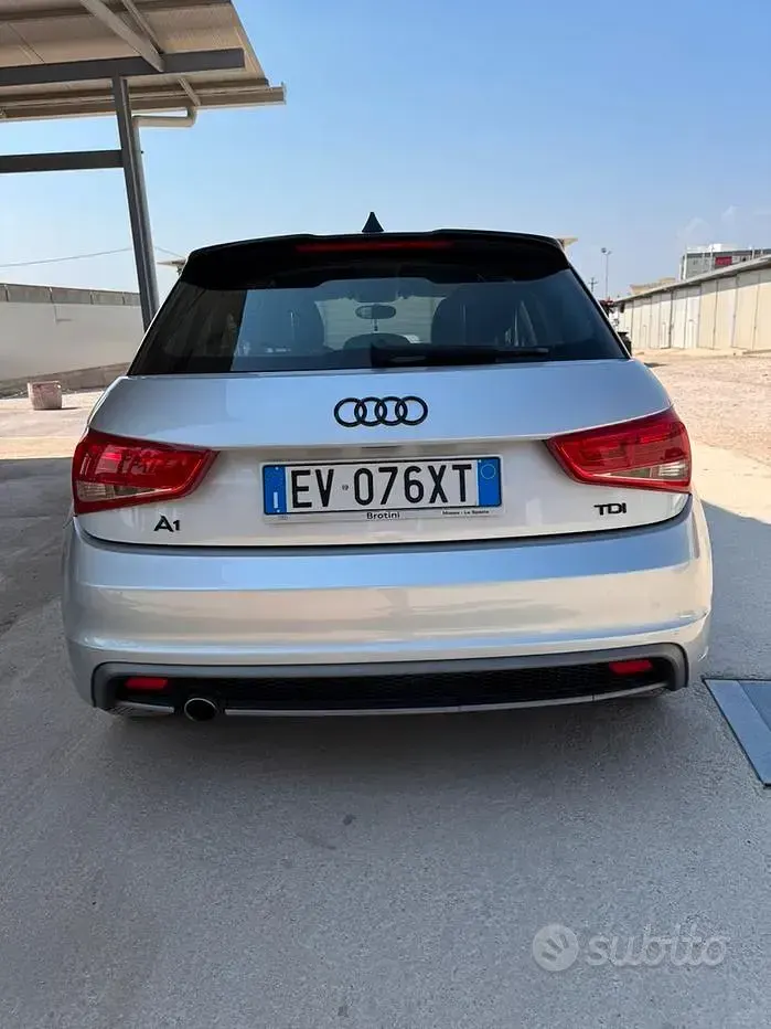 Usata Audi A1 Sportback S-Line 90 CV (66 kW) 2014 Grigio Utilitaria