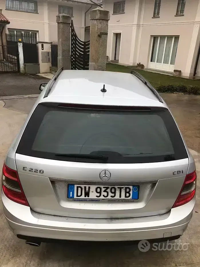 Usata Mercedes C220 170 CV (125 kW) 2009 Grigio Station wagon
