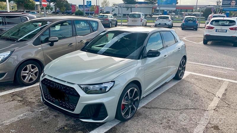 Grigio Usata 2023 Audi A1 S-Line Due volumi | 29.000 € (Super prezzo) - Immagine 1/4