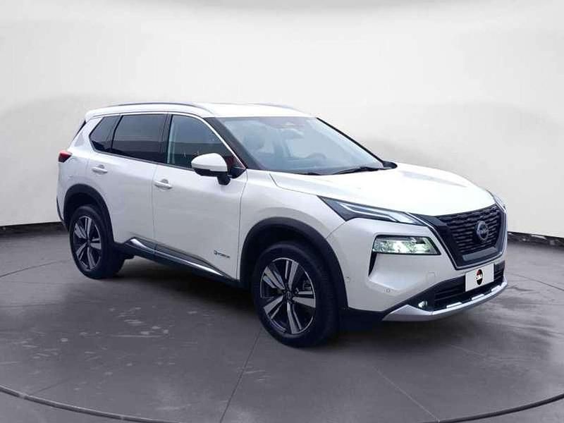 Usata Nissan X-Trail Tekna 158 CV (116 kW) 2024 White pearl brilliant SUV