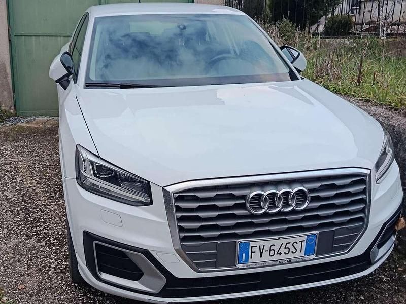 Usata Audi Q2 Ambiente 116 CV (85 kW) 2019 Bianco SUV