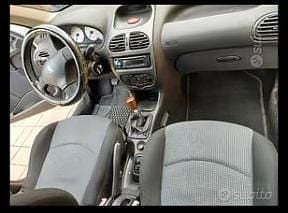 Usata Peugeot 206 S 68 CV (50 kW) 2003 Grigio Station wagon