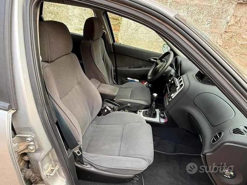 Usata Alfa Romeo 156 116 CV (85 kW) 2003 Grigio Station wagon
