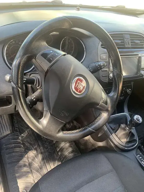 Usata Fiat Bravo Dynamic 105 CV (77 kW) 2013 Utilitaria