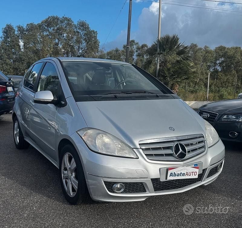 Usata Mercedes A200 Avantgarde 140 CV (102 kW) 2009 Grigio Berlina