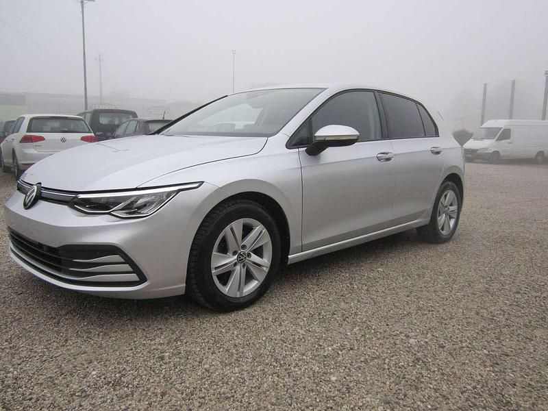Usata VW Golf VIII Comfortline 86 CV (63 kW) 2021 Argento Berlina