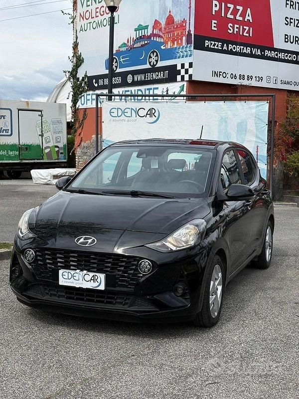 Usata Hyundai i10 Advanced Plus 67 CV (49 kW) 2021 Nero Utilitaria