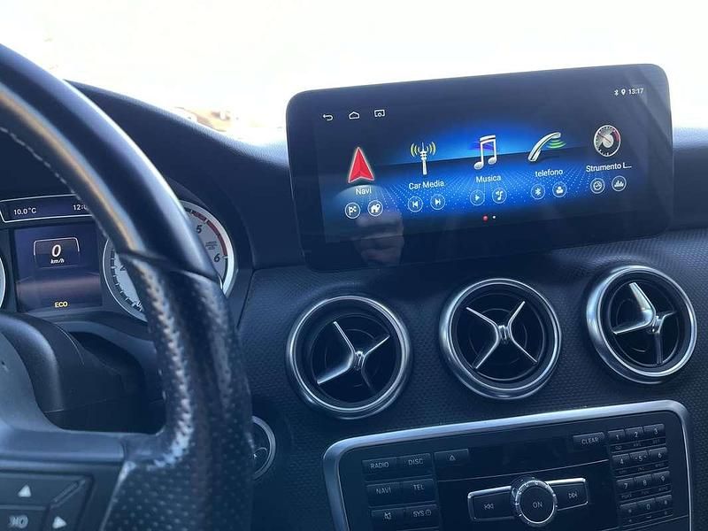 Usata 2014 Mercedes A180 Tre volumi | 10.000 € (Buon prezzo) - Immagine 1/4