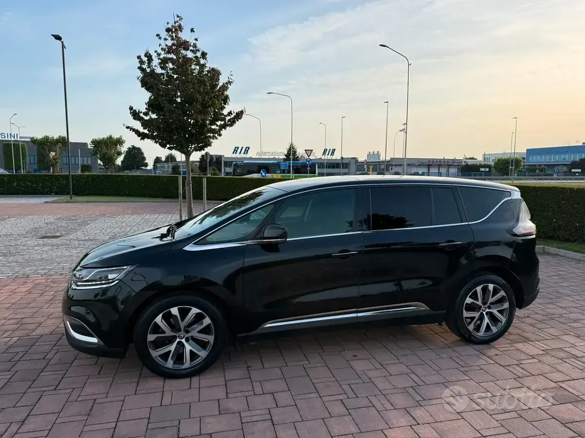 Usata Renault Espace Initiale Paris 160 CV (117 kW) 2016 Nero Monovolume
