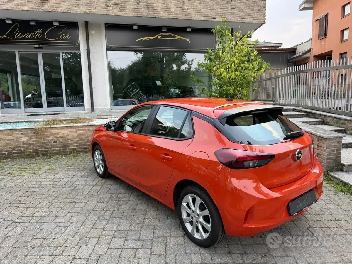 Usata Opel Corsa Edition 75 CV (55 kW) 2023 Arancione Utilitaria