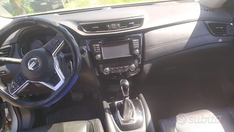 Usata Nissan X-Trail Tekna 131 CV (96 kW) 2018 Grigio SUV