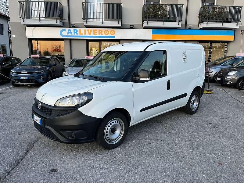 Bianco Usata 2020 Fiat Doblò Business Monovolume | 6950 € (Super prezzo) - Immagine 1/4
