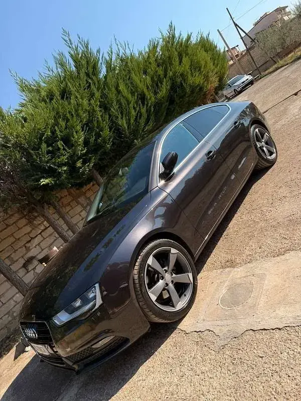 Usata Audi A5 Sportback Ambiente 143 CV (105 kW) 2013 Grigio Utilitaria