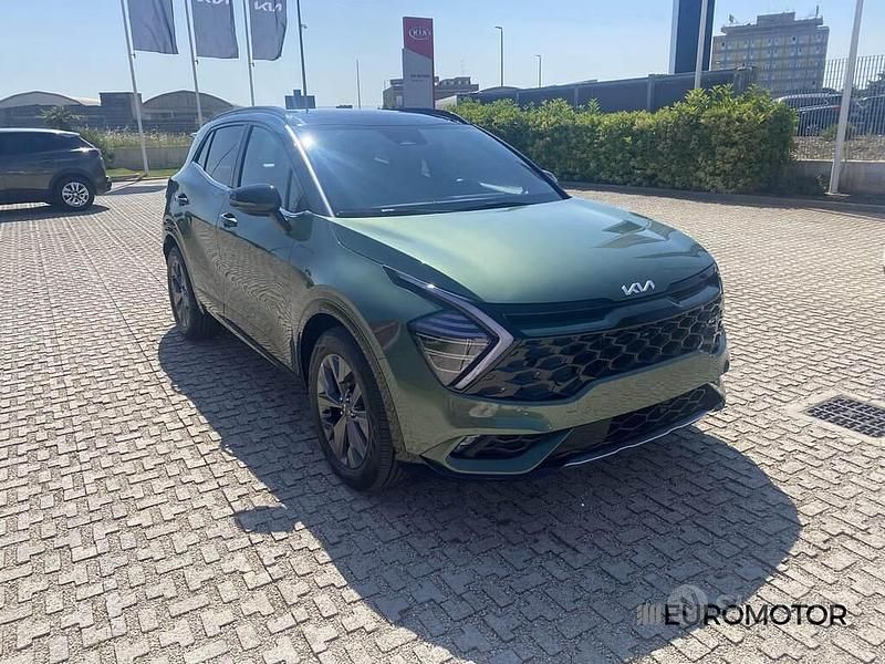 Nuova Kia Sportage GT-Line 229 CV (168 kW) 2025 Verde SUV