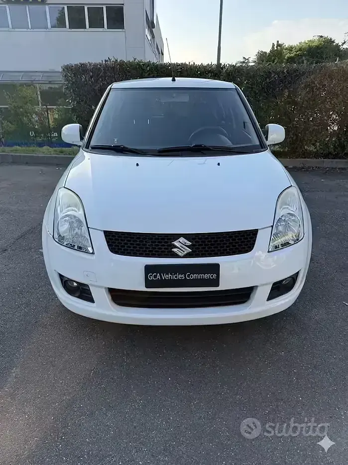 Usata Suzuki Swift GL 92 CV (67 kW) 2009 Bianco Utilitaria