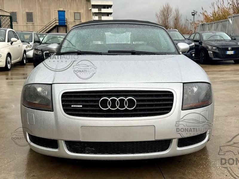 Usata Audi TT Roadster 150 CV (110 kW) 2001 Argento Cabrio