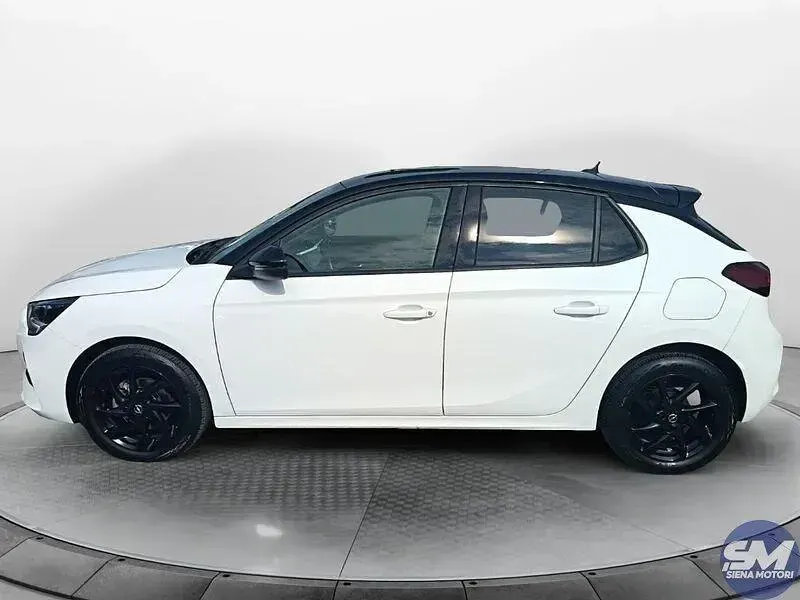 Usata Opel Corsa Design & Tech 75 CV (55 kW) 2022 Bianco Utilitaria