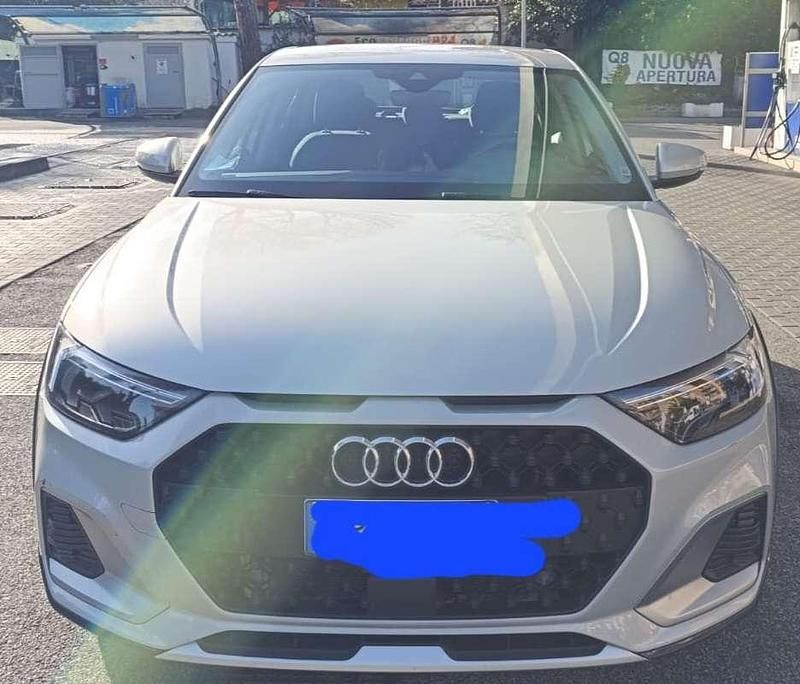 Usata Audi A1 Ambiente 110 CV (80 kW) 2023 Argento SUV