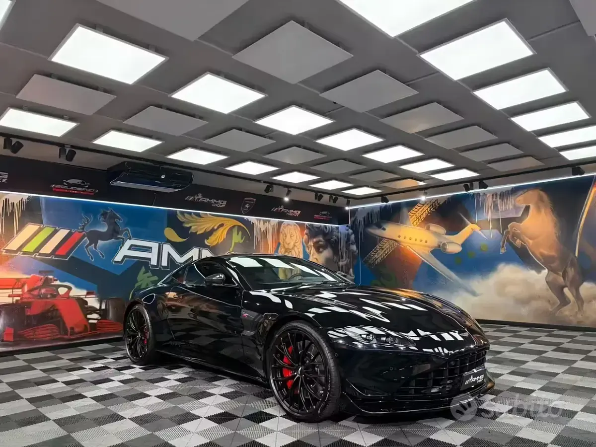 Usata Aston Martin Vantage 536 CV (394 kW) 2024 Nero Coupé