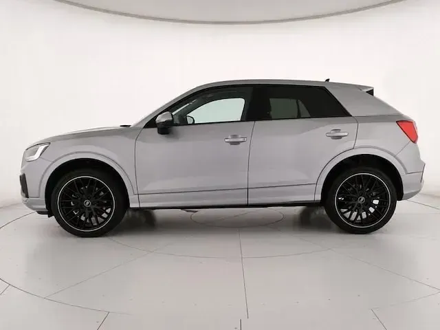 Usata Audi Q2 Advanced 150 CV (110 kW) 2025 Argento fioretto metallizzato SUV