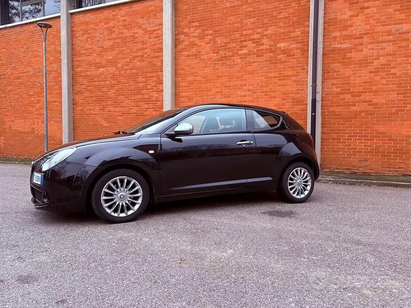 Usata Alfa Romeo MiTo 85 CV (62 kW) 2013 Nero Utilitaria