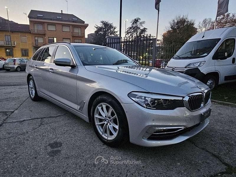 Usata BMW 520 Luxury Line 190 CV (139 kW) 2020 Grigio Station wagon