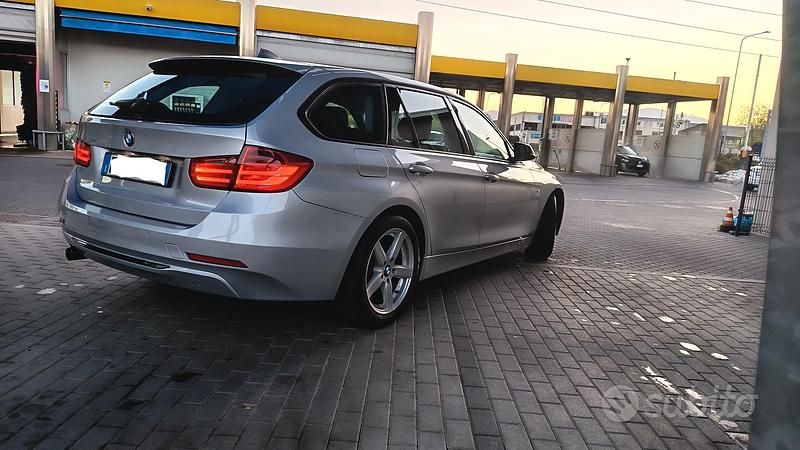 Usata BMW 316 Sport Line 99 CV (72 kW) 2014 Grigio Berlina