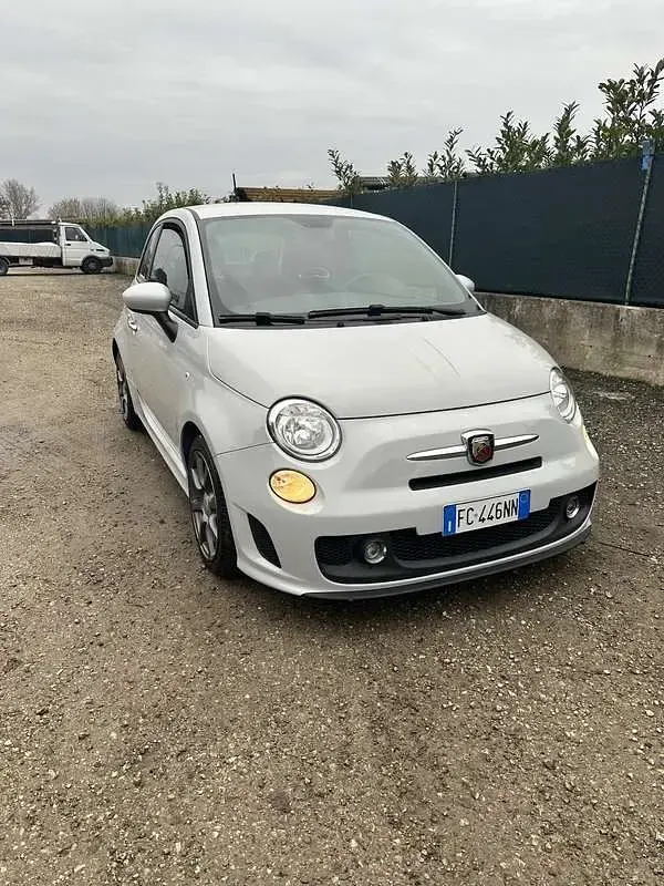 Usata Abarth 595 140 CV (102 kW) 2016 Utilitaria