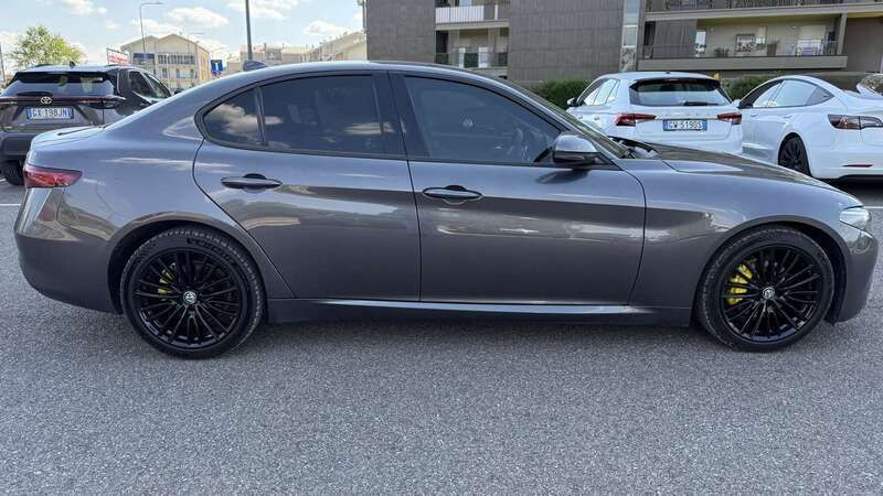 Usata Alfa Romeo Giulia Super 150 CV (110 kW) 2018 Grigio Berlina