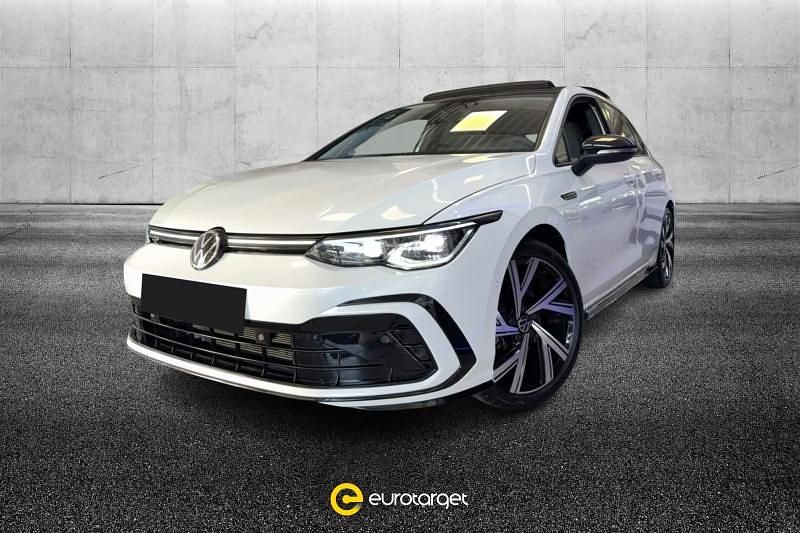 Usata VW Golf VIII R-line 150 CV (110 kW) 2022 Bianco pastello Berlina