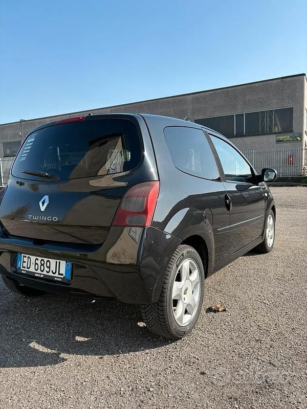 Usata Renault Twingo 75 CV (55 kW) 2010 Nero Utilitaria