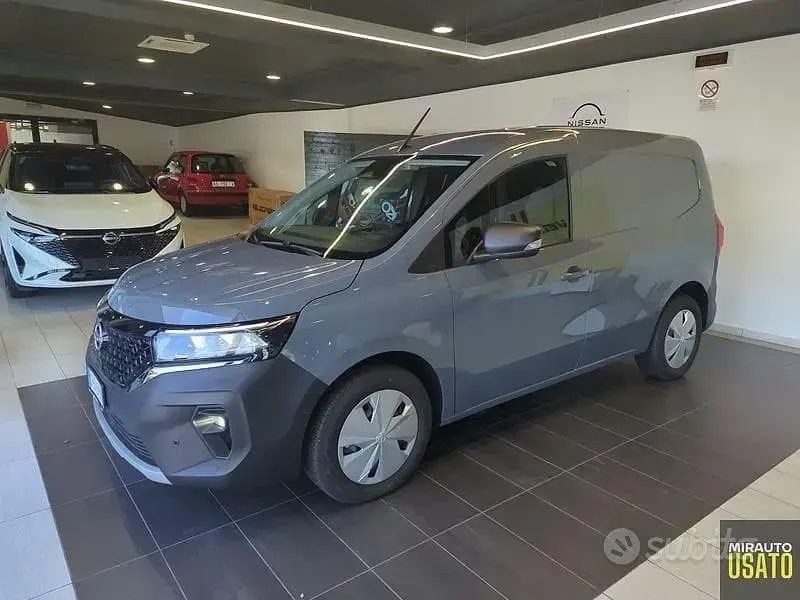 Usata Nissan Townstar N-Connecta 89 kW (122 CV) 2023 Grigio Furgone