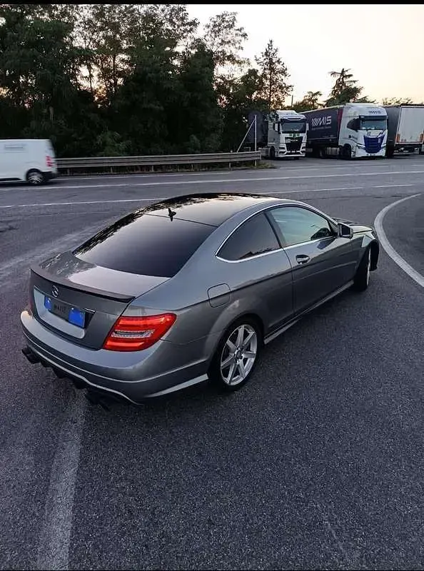 Usata Mercedes C220 Executive 170 CV (125 kW) 2015 Coupé
