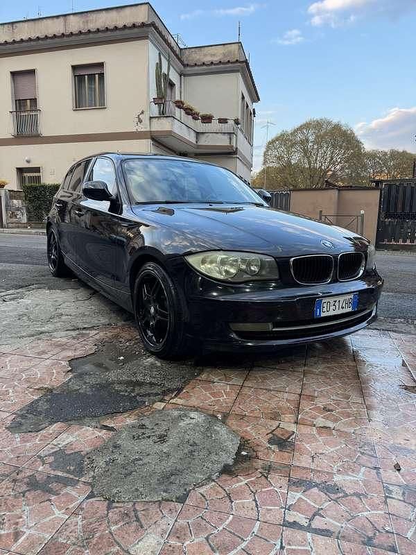 Usata BMW 118 143 CV (105 kW) 2010 Utilitaria